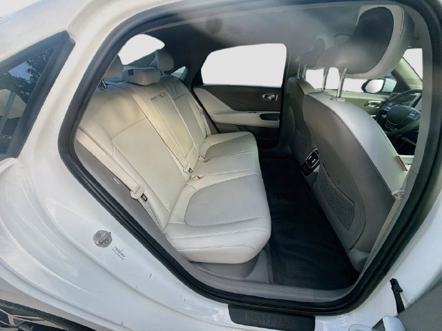 Used 2024 Hyundai Ioniq 6 SEL RWD image 28