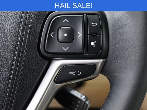 Used 2016 Toyota Highlander Limited Platinum image 19