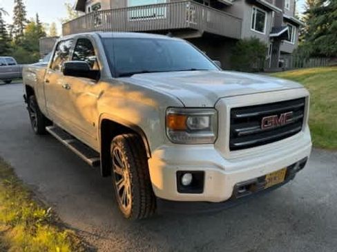 Used 2014 GMC Sierra 1500 SLT w/ All-Terrain Package AWD/4WD image 2