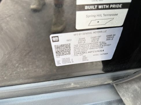 Used 2023 GMC Acadia SLE w/ Driver Convenience Package FWD image 25