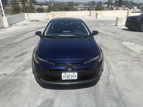 Used 2025 Toyota Corolla LE FWD image 8