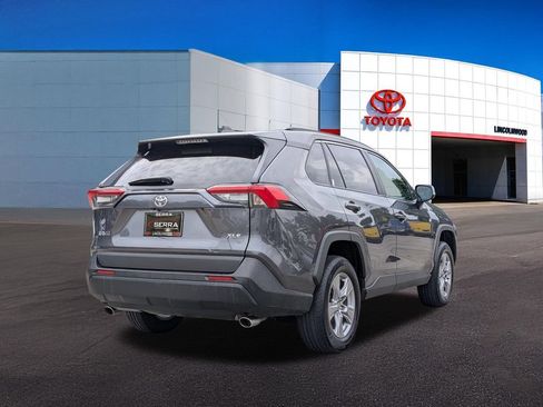 Used 2025 Toyota RAV4 XLE FWD image 10