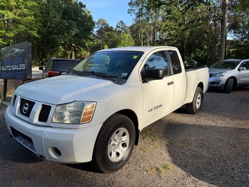 Used 2007 Nissan Titan XE w/ Preferred Pkg image 2