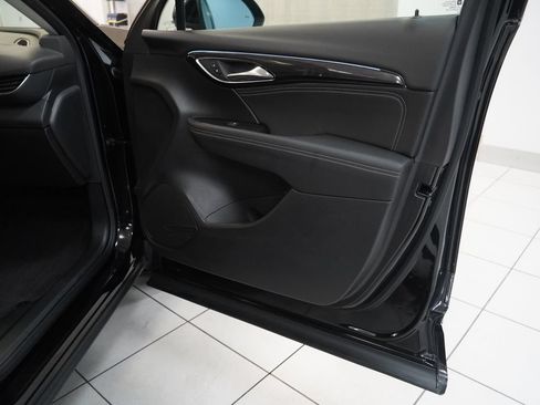 Used 2023 Buick Envision Essence w/ Sport Touring Package AWD/4WD image 15