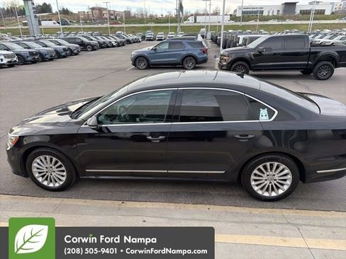 Used 2017 Volkswagen Passat 1.8T SE w/ SE Lighting Package image 4
