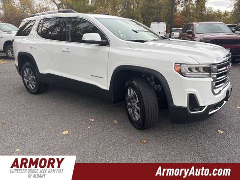 Used 2023 GMC Acadia SLT image 3