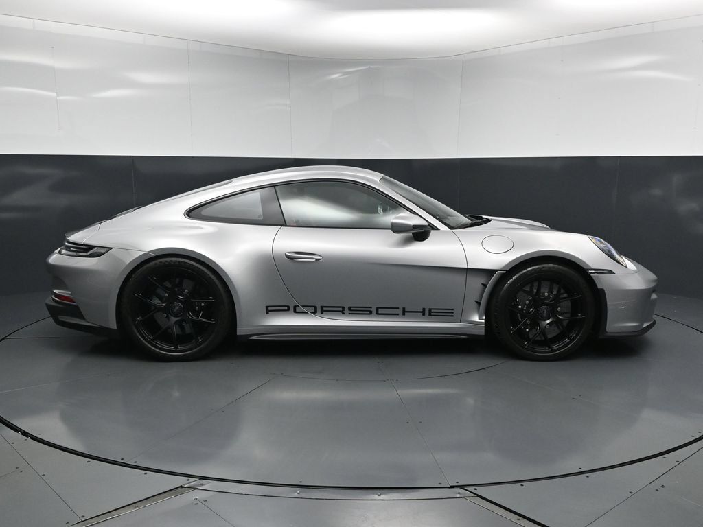 Certified 2024 Porsche 911 GT3 RS RWD image 12