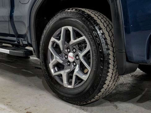 Used 2023 GMC Sierra 1500 SLT AWD/4WD image 61
