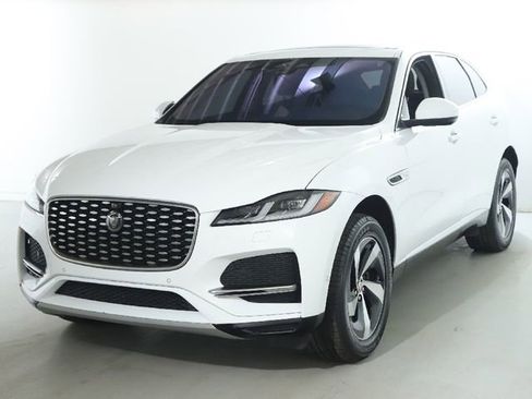 Used 2021 Jaguar F-PACE S image 3