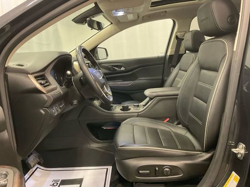 Used 2021 GMC Acadia Denali w/ Denali Ultimate Package image 13