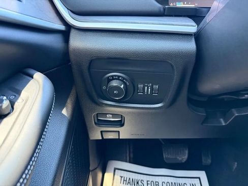 Used 2024 Jeep Grand Cherokee Limited w/ Black Appearance Package AWD/4WD image 14