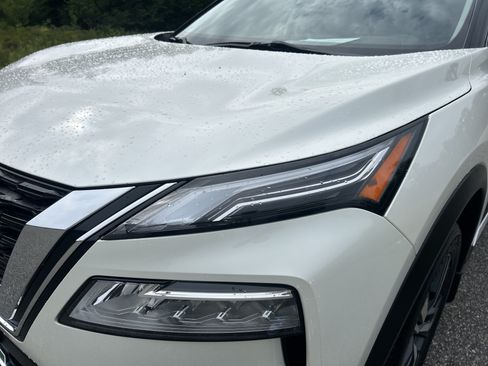 Certified 2023 Nissan Rogue Platinum AWD/4WD image 9