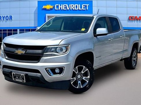 Used 2018 Chevrolet Colorado Z71 AWD/4WD image 3