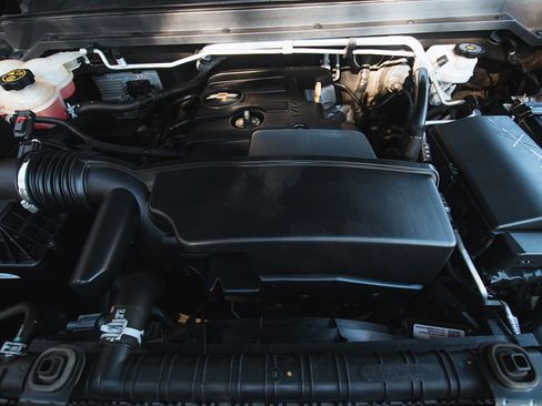 Used 2019 Chevrolet Colorado LT image 27