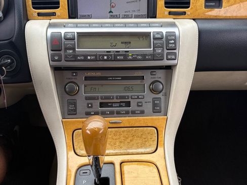 Used 2002 Lexus SC 430 Convertible RWD image 16