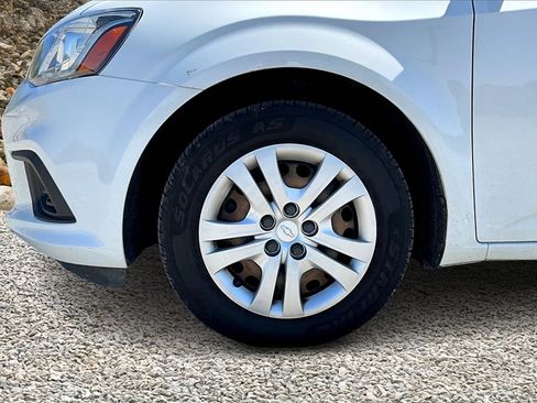 Used 2020 Chevrolet Sonic LT image 8