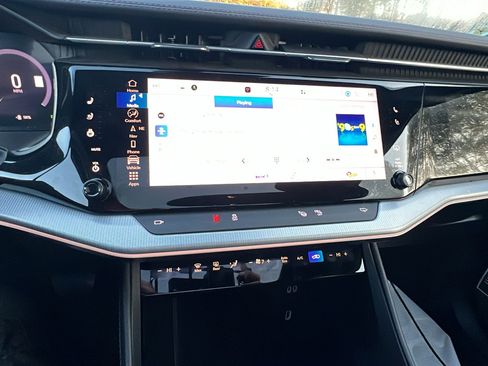 Used 2024 Jeep Wagoneer Launch Edition image 32