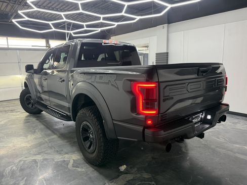 Used 2018 Ford F150 Raptor w/ Equipment Group 802A Luxury AWD/4WD image 3