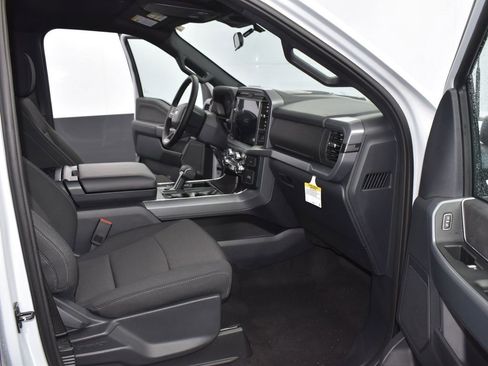 New 2025 Ford F150 XLT w/ Equipment Group 301A Standard image 15