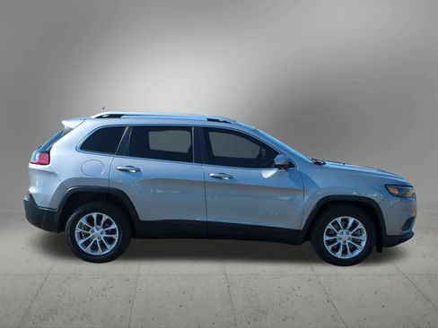 Used 2019 Jeep Cherokee Latitude w/ Popular Appearance Group image 7