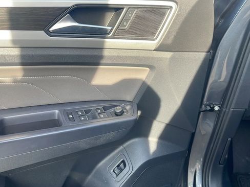 Used 2021 Volkswagen Atlas SE w/ Panoramic Sunroof Package image 21