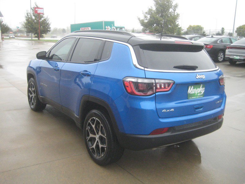 Used 2024 Jeep Compass Limited AWD/4WD image 5