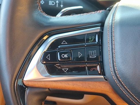 Used 2023 Jeep Grand Cherokee Summit image 22