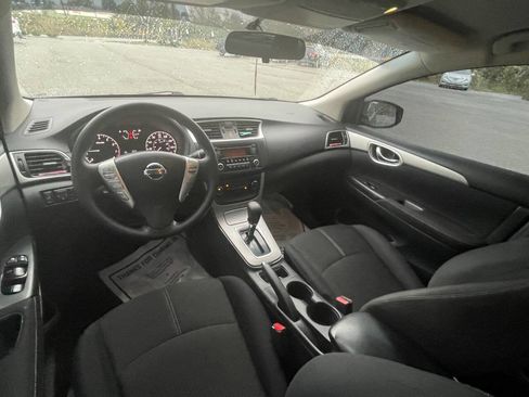 Used 2015 Nissan Sentra S image 11