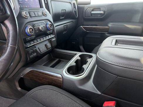 Used 2021 GMC Sierra 1500 Elevation w/ Preferred Package image 13