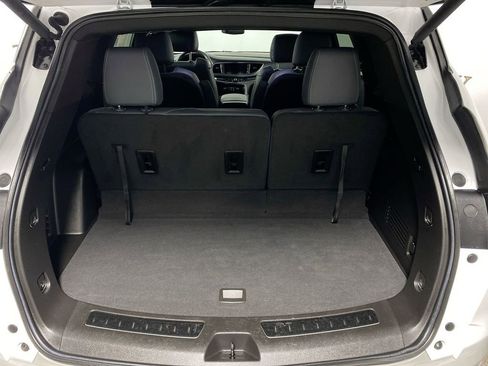 Certified 2023 Buick Enclave Essence image 23