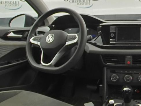 Used 2022 Volkswagen Taos S FWD image 16