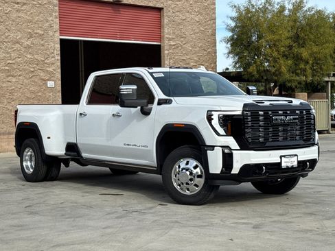 New 2026 GMC Sierra 3500 Denali Ultimate image 2
