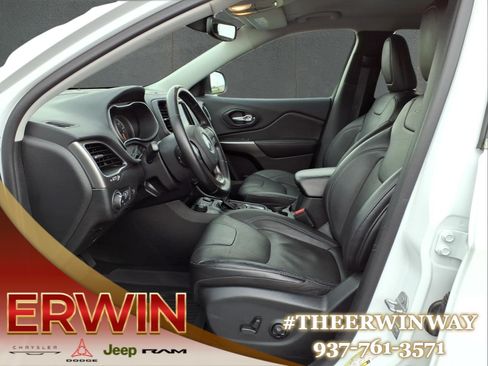 Used 2021 Jeep Cherokee Latitude Lux w/ Comfort/Convenience Group AWD/4WD image 13