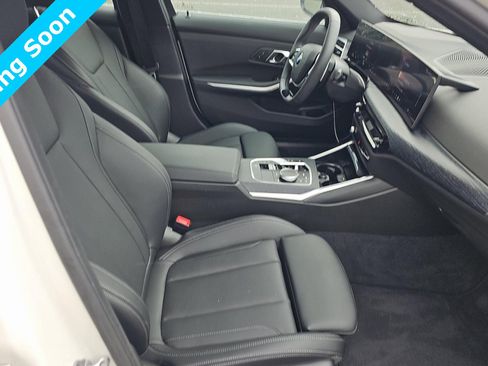 Used 2025 BMW 330i xDrive 330i xDrive w/ Convenience Package image 11