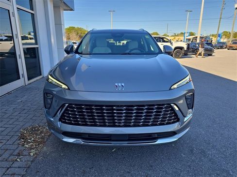 New 2026 Buick Envision Avenir image 2