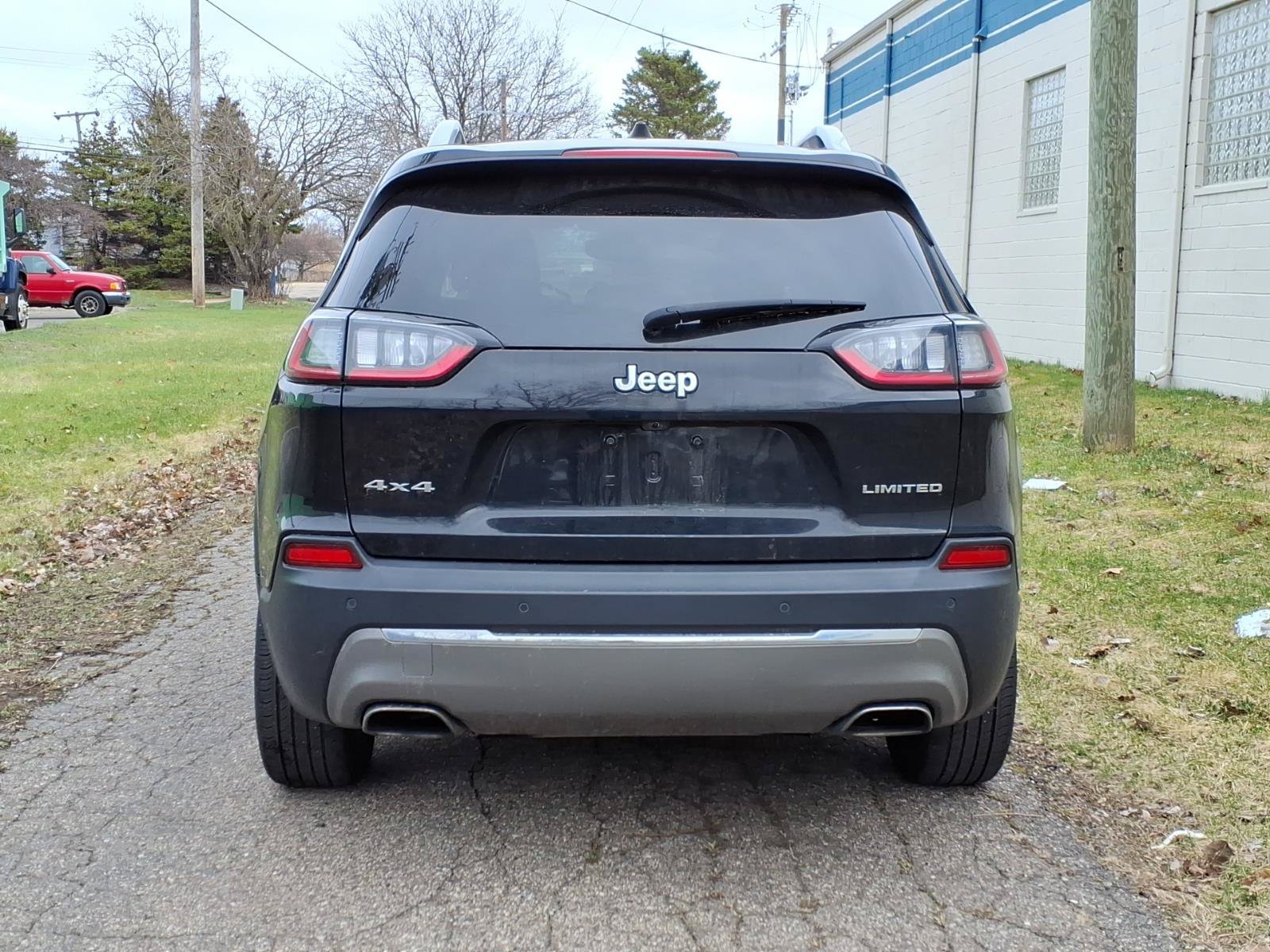Used 2020 Jeep Cherokee Limited AWD/4WD image 4