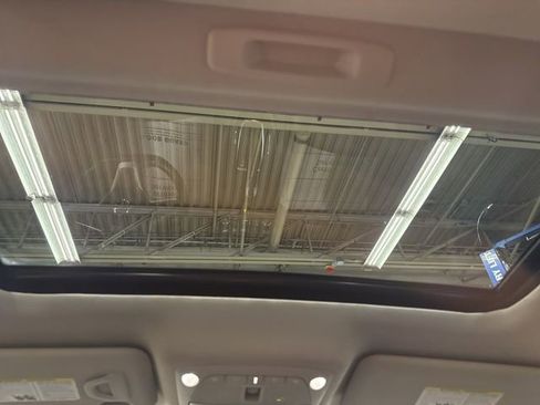 Used 2021 Nissan Rogue Sport SL w/ Premium Package image 23