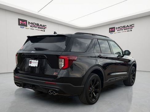 Used 2023 Ford Explorer ST w/ Equipment Group 401A image 8