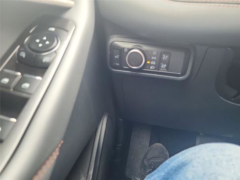 New 2026 Ford Explorer Active image 26