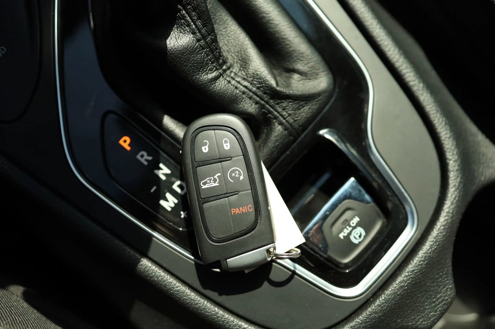 Used 2020 Jeep Cherokee Limited AWD/4WD image 27