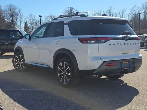 New 2026 Nissan Pathfinder Platinum AWD/4WD image 14