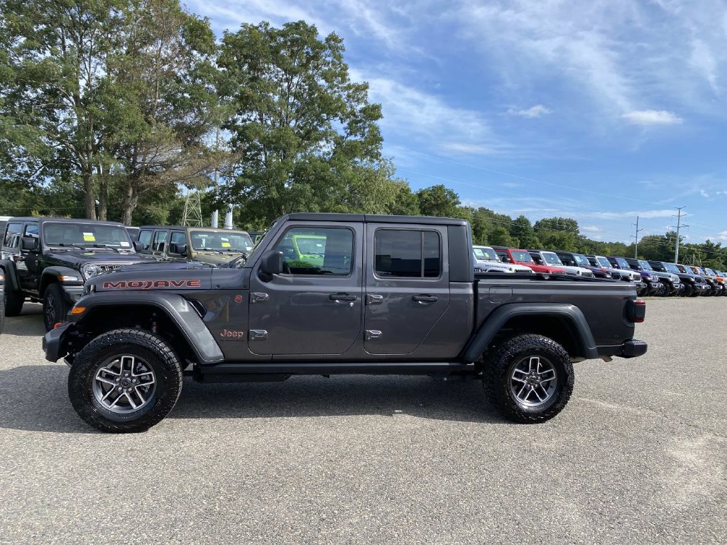 Certified 2026 Jeep Gladiator Mojave AWD/4WD image 7