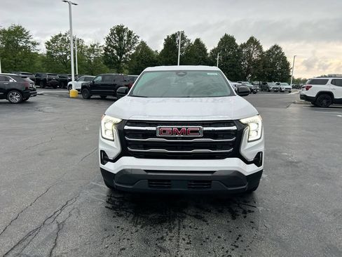 Used 2026 GMC Terrain Elevation AWD/4WD image 3