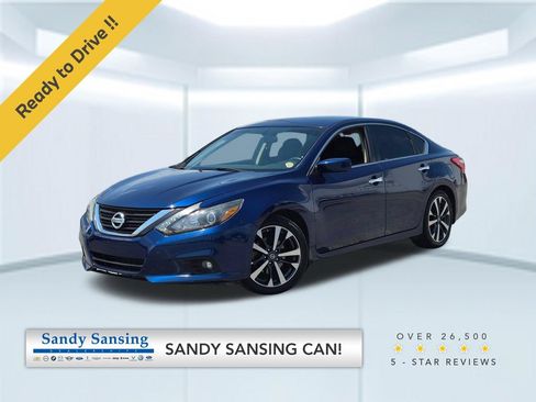 Used 2016 Nissan Altima 2.5 SR w/ LED Appearance Package FWD image 1