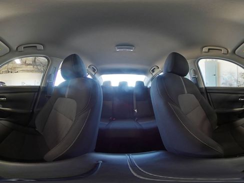 Used 2025 Nissan Sentra SV FWD image 40