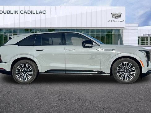 Certified 2026 Cadillac Escalade IQ Sport 1 w/ LPO, Floor Liner Package AWD/4WD image 3