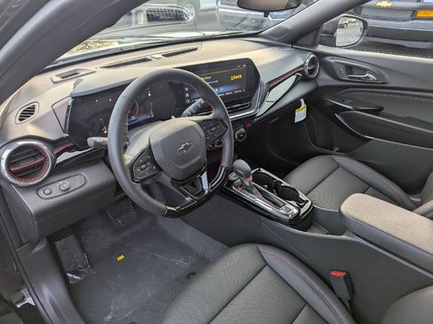 New 2026 Chevrolet Trax RS w/ Sunroof Package image 25