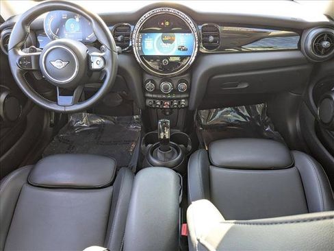 Used 2022 MINI Cooper S image 16