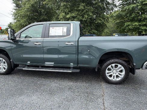 Used 2025 Chevrolet Silverado 1500 LTZ w/ LTZ Premium Package AWD/4WD image 12