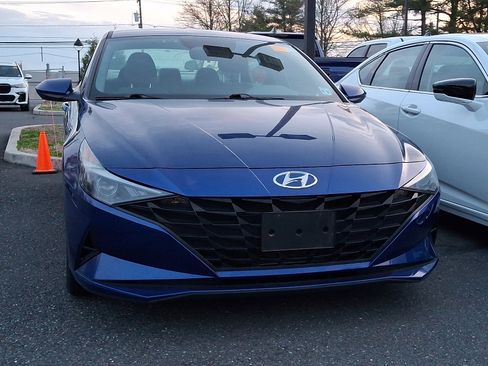 Used 2023 Hyundai Elantra SEL w/ Winter Weather Package image 4